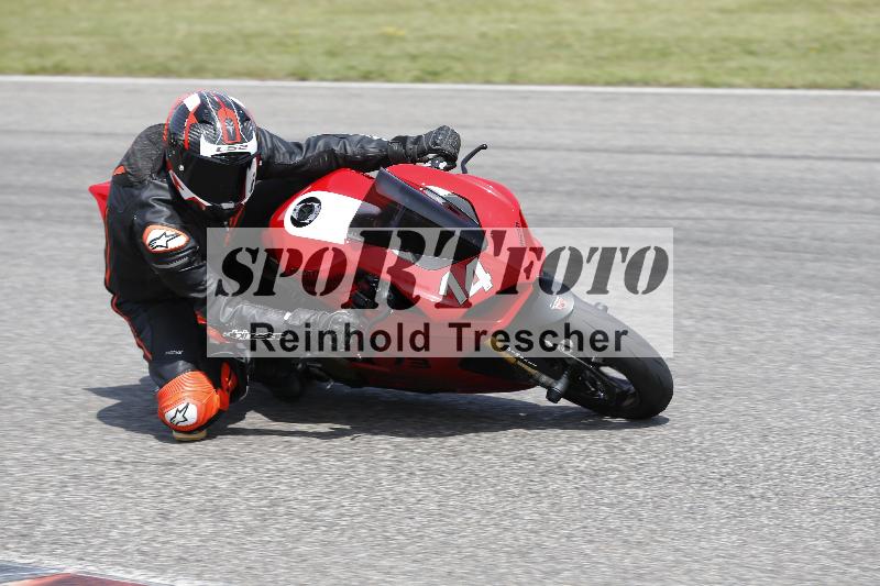 /27 12.06.2025 Ducati Schweiz Trackday Warmup  ADR/gelb-jeaune/14